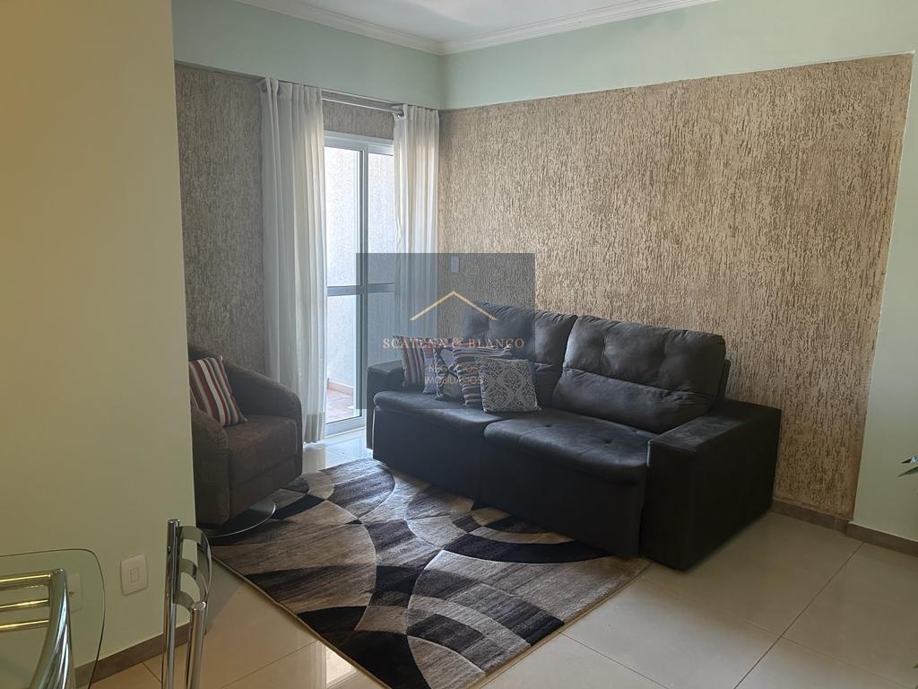  - Apartamento no Edifício Leon dOro, com 3 dormitórios