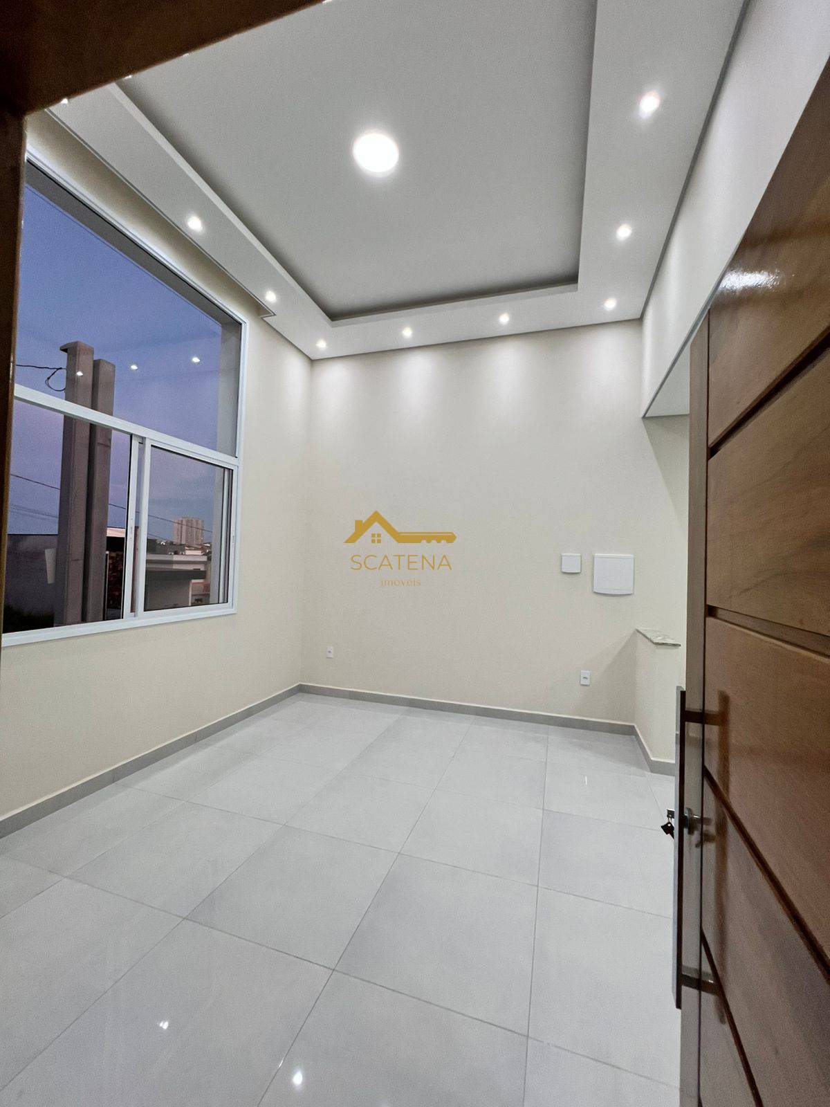  - Belíssima casa térrea nova no Condomínio Residencial Villagio Wanel com 03 dormitórios sendo 01 suíte com 121m² A/C e Terreno 200m²