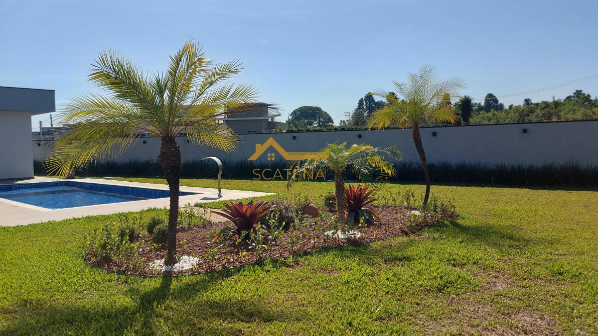  - Belíssima térrea térrea, conceito moderno e clássico! Terreno de 1350m² a 10 minutos do CAMPOLIM!