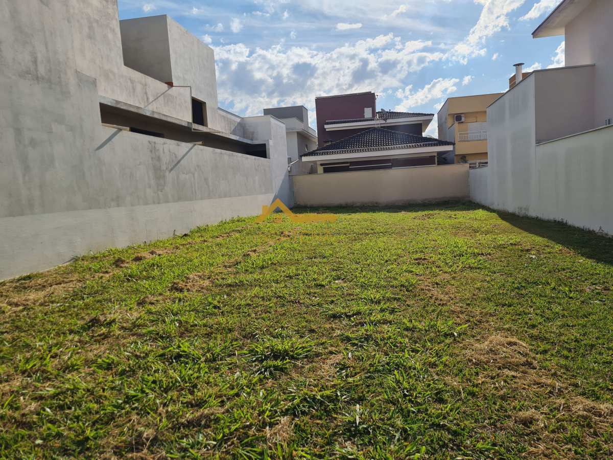  - Belíssimo Terreno Plano no Condomínio Ibiti Royal Park
