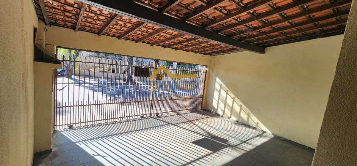  - Casa à venda, no Casa de Rua,  em Sorocaba, Vila Haro, com 2 quartos, 110m²