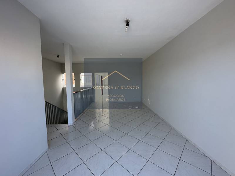  - Casa à venda, no Casa de Rua em Votorantim, Parque Jataí, com 2 quartos, 180m²