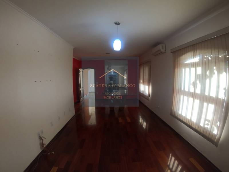  - Casa com 3 quartos, 270m², à venda em Sorocaba, Vila Jardini
