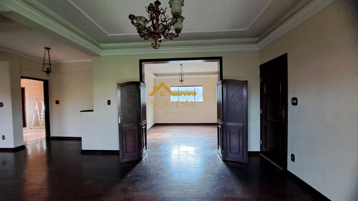  - Oportunidade Única de Venda - Casa para Uso Comercial ou Residencial!