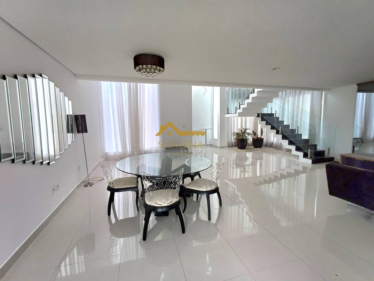  - Casa de condomínio, no Condomínio  Villa Suíça em Sorocaba,  com 3 quartos, 315m²