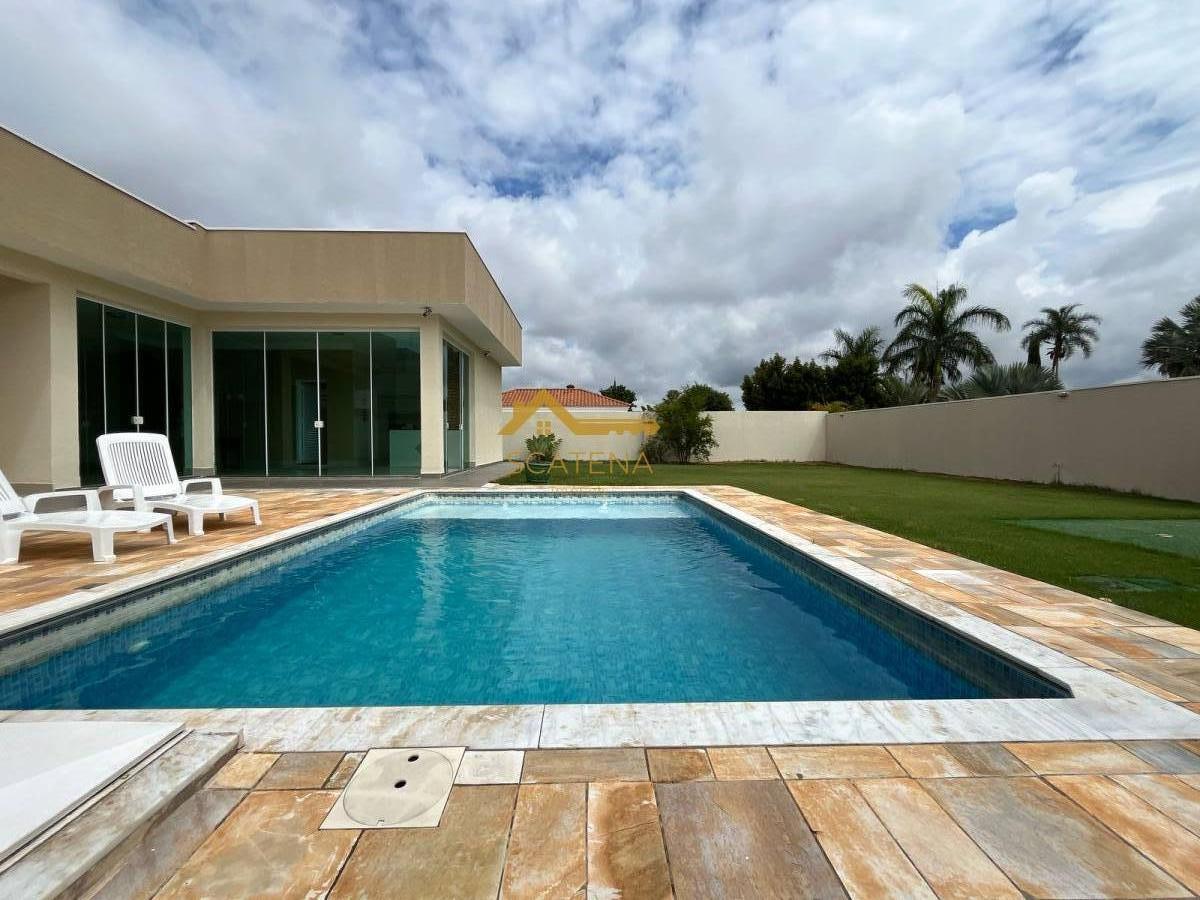 Casa de condomínio à venda com 3 quartos, 330m² - Condomínio Village Ipanema I,
