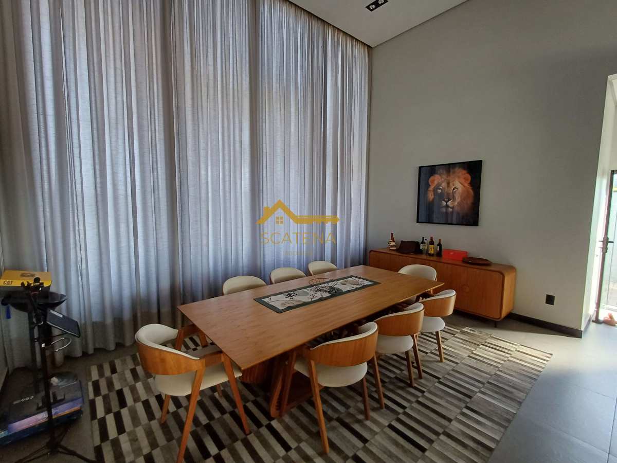  - Casa no Condomínio Fazenda Alta Vista em Salto de Pirapora, com 4 suítes e piscina