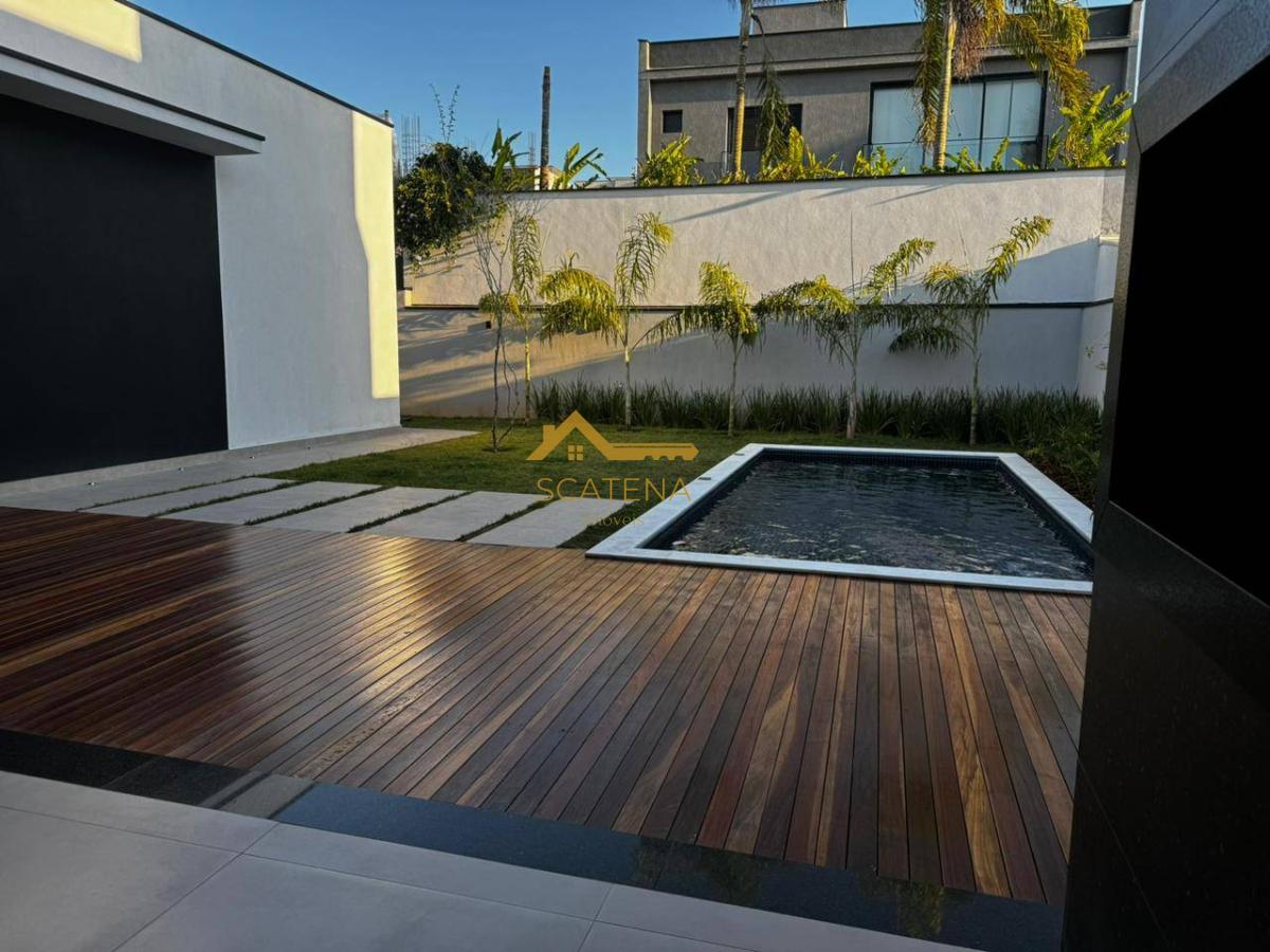  - Casa térrea LOCAÇÃO R$ 18 mil  com PISCINA AMPLA no condominio ALPHAVILLE !