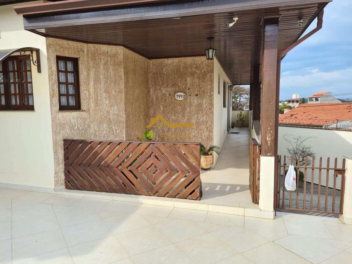  - Casa Vila Barão 3 suítes com piscina