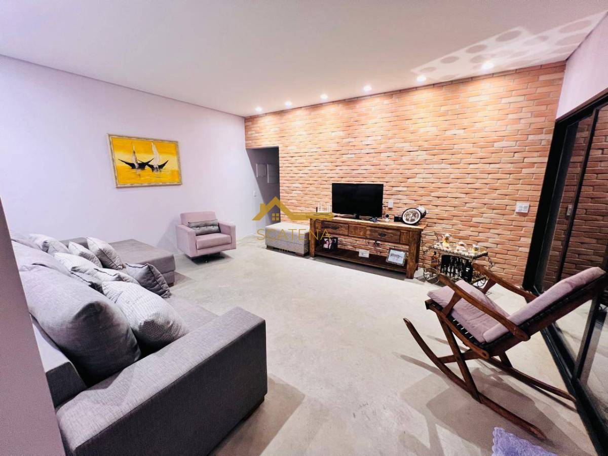 Chácara à venda com 6 quartos, 450m² - Condomínio Recanto dos Pássaros,Alumínio