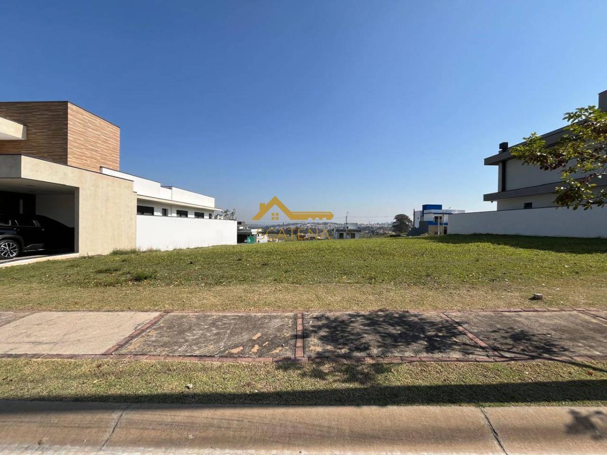  - Terreno plano de 323m2