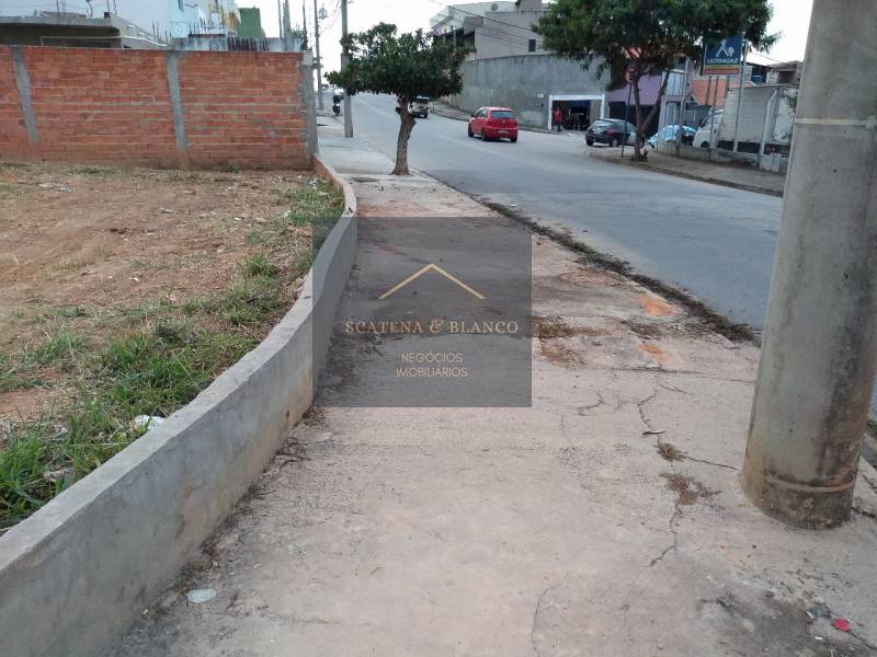  - Terreno à venda, no TERRENO DE RUA,  em Sorocaba, Jardim Wanel Ville V, 322m²