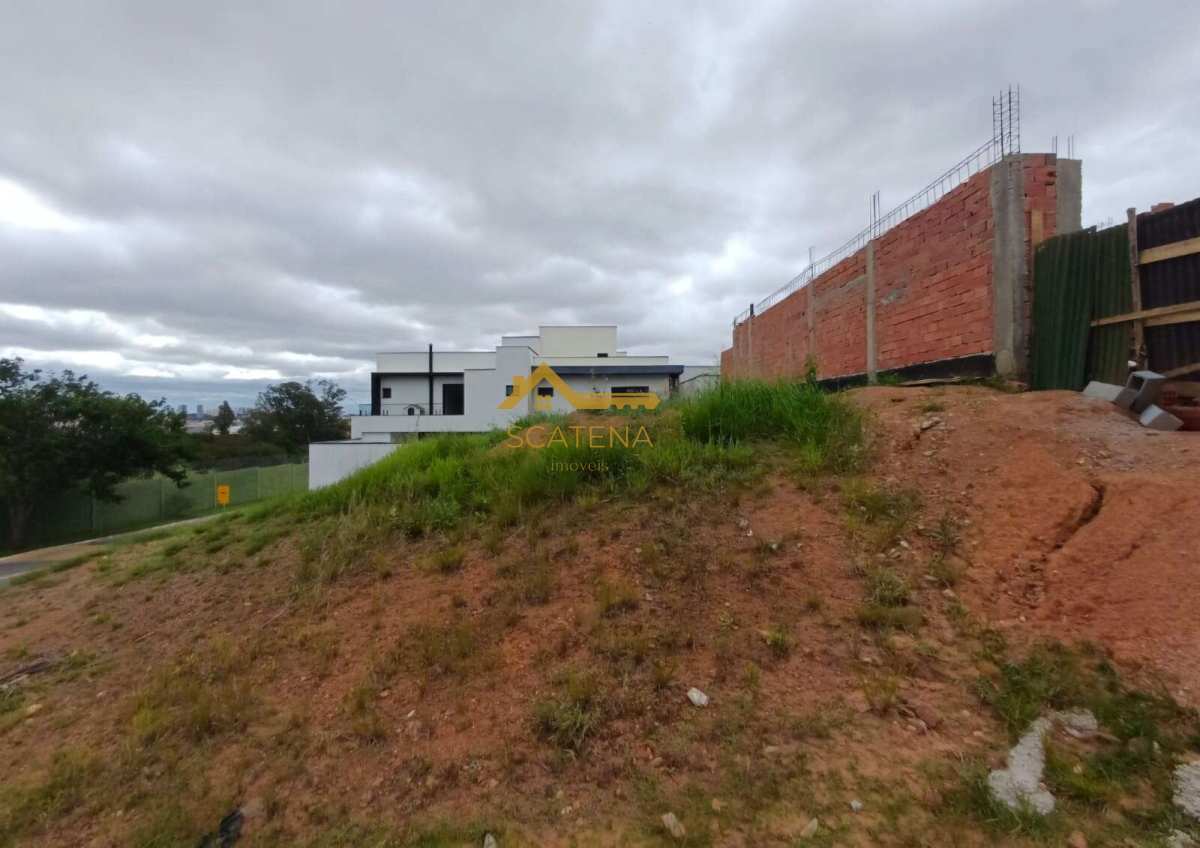  - Terreno Aclive à venda no Condomínio Sunlake em Sorocaba, 250m²