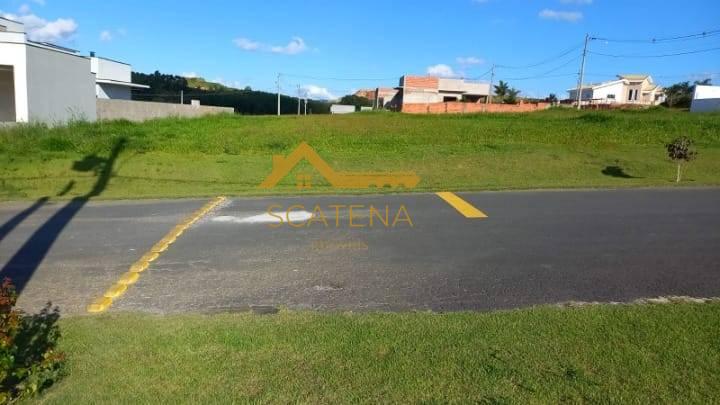 Terreno de 1000 m² - localização Privilegiada do Condominio